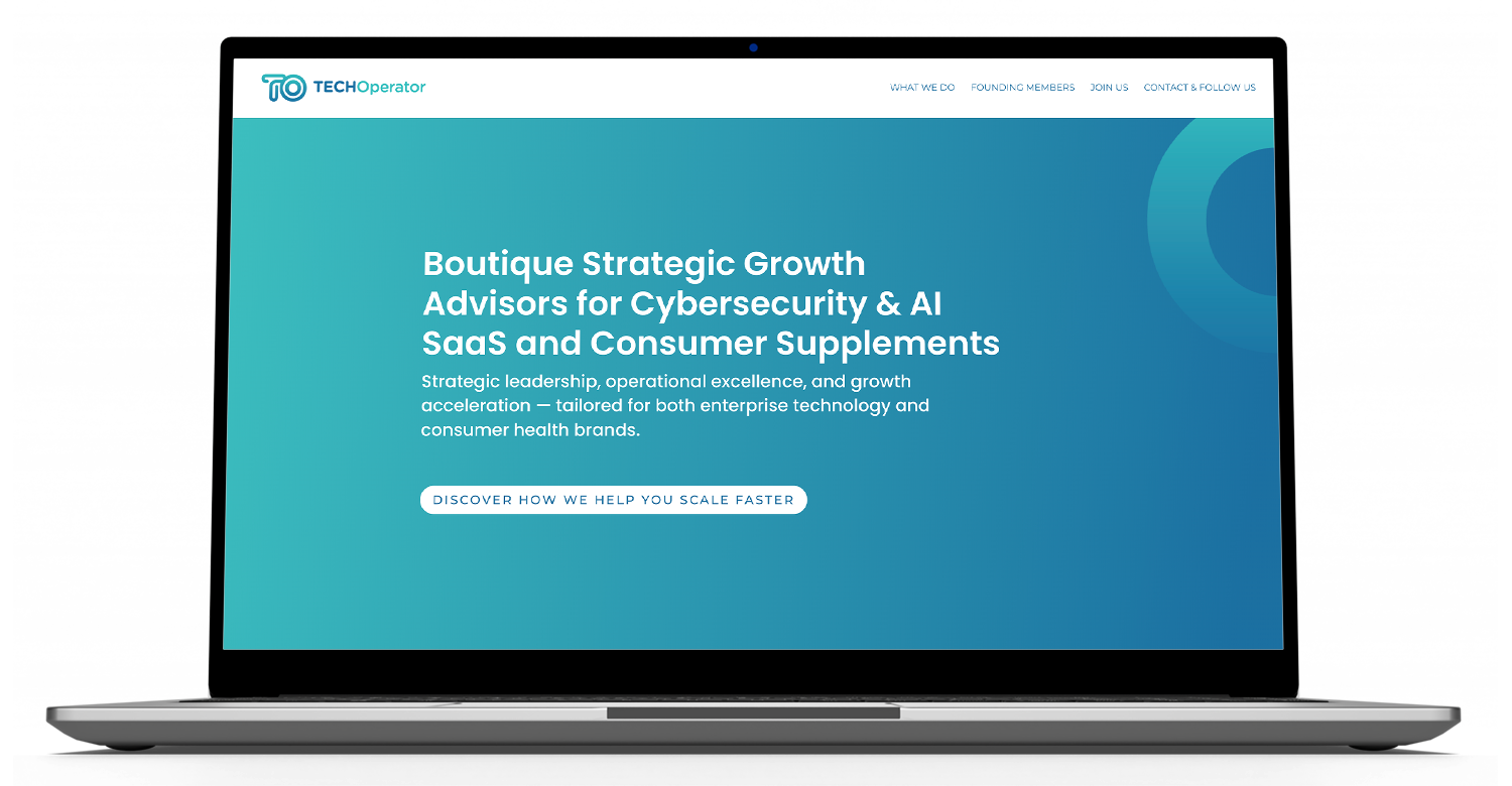 TechOperator_Laptop-Isolated-26